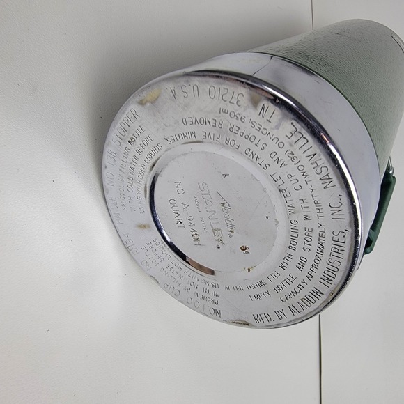 Vintage Aladdin Stanley 32 oz Thermos No.A-944DH With Handle Made In USA - Picture 12 of 12